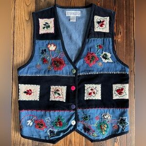 DRESS BARN • vest vintage style embroidered denim leaf patchwork cottagecore